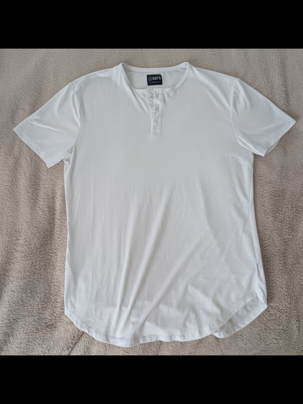 Cuts White Henley